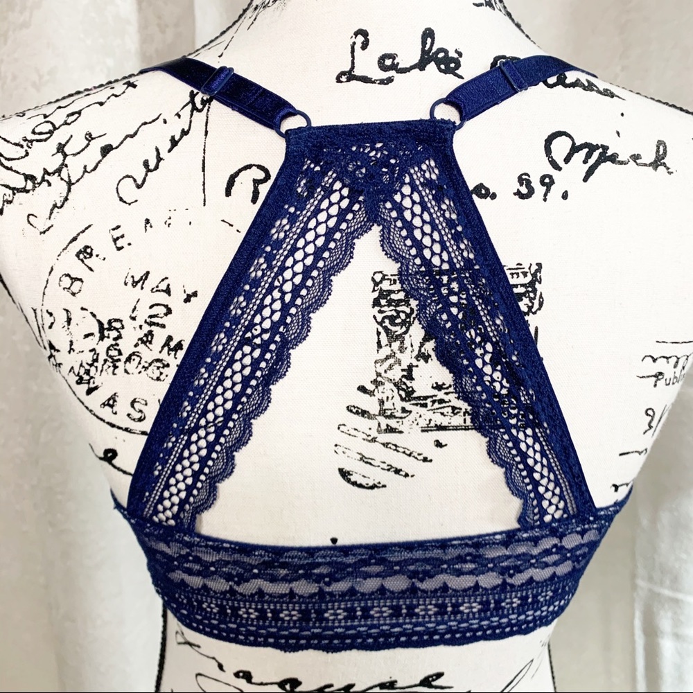 VICTORIA’S SECRET Lace Racerback Push-Up Bra 32DD